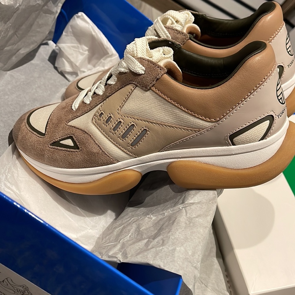 Tory Burch Sneakers size 6